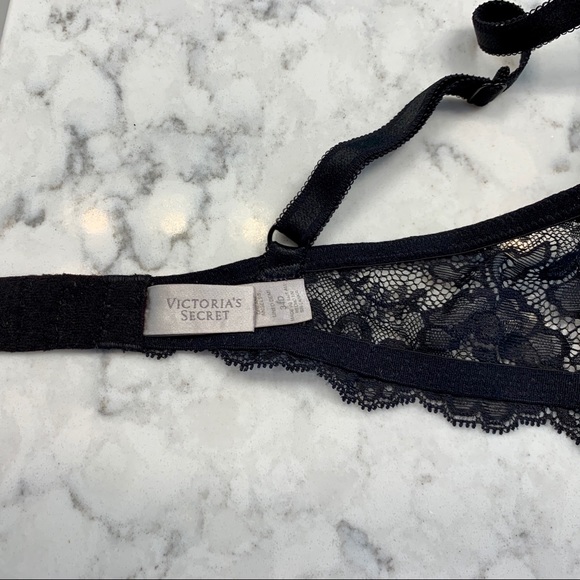 THREE Victoria’s Secret Demi bras - Picture 3 of 8